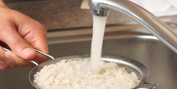 Comment faire cuire le riz dans une casserole sur l'eau