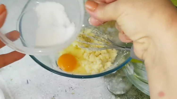 envoyer des œufs au beurre