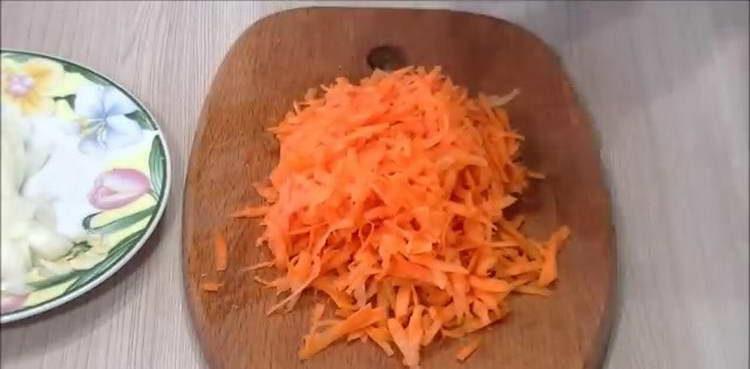 protrljajte mrkvu