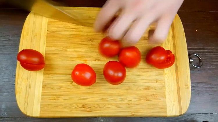 chop tomatoes