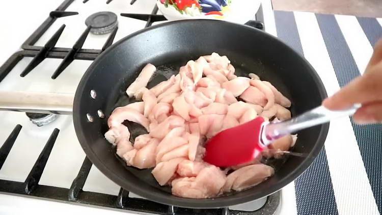 mettre la viande dans une casserole