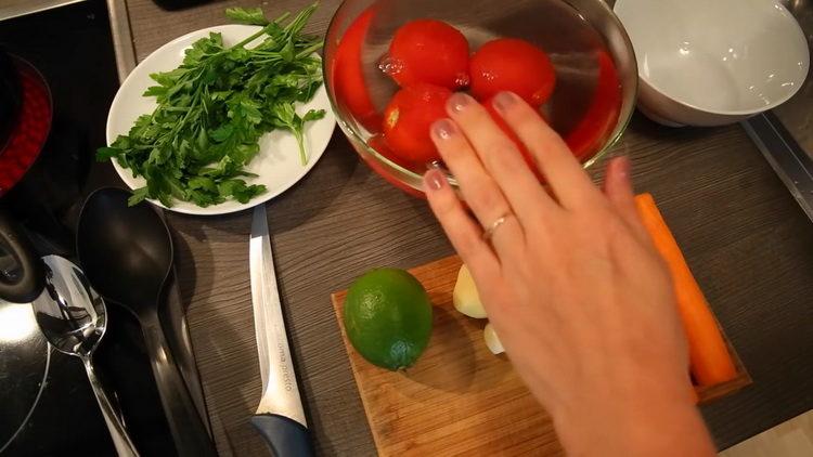Prepare the tomatoes