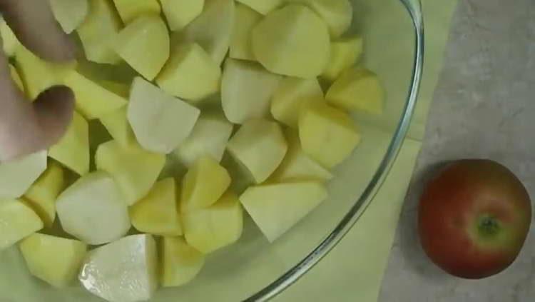 mettre les pommes de terre sous la forme