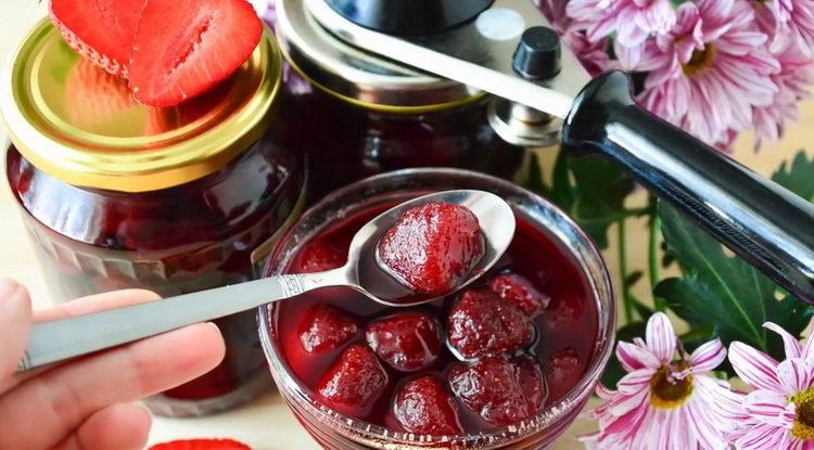 Tasty Victoria jam - cooking secrets