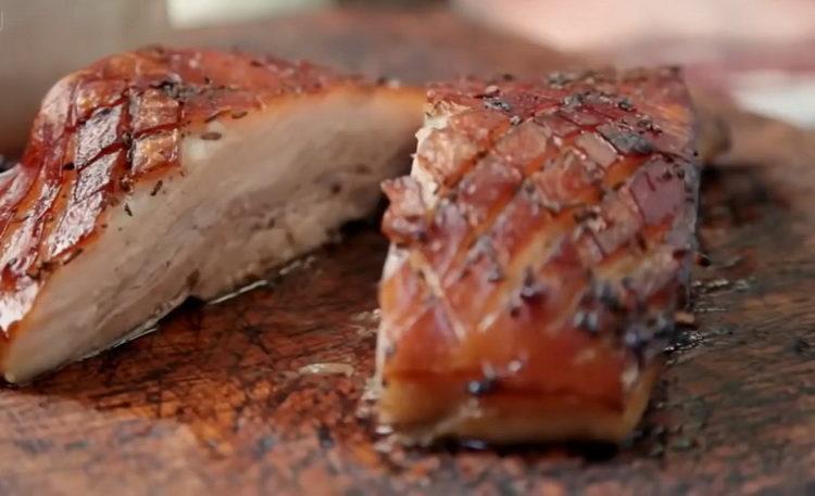 The recipe for baked pork belly with fennel