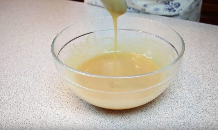 entonces el puré de papas debe calentarse para que la gelatina se disuelva por completo.