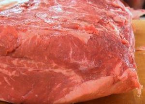 Comment décongeler correctement la viande: recette avec photo.