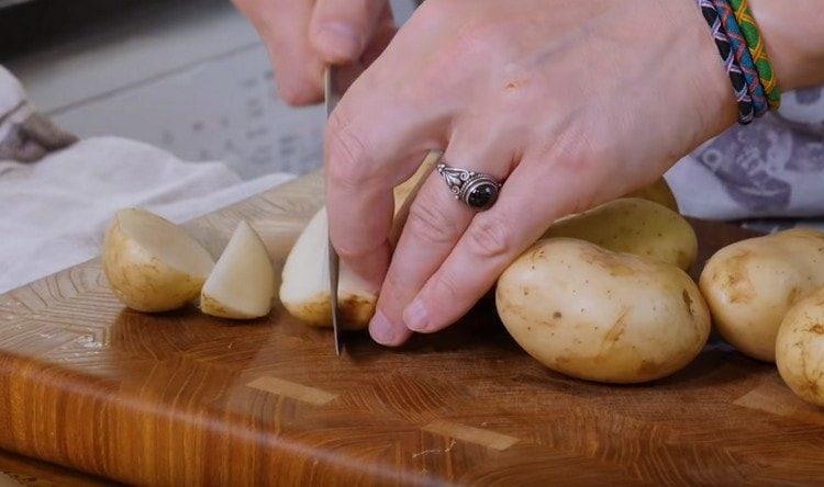 Potatoes cut into slices.