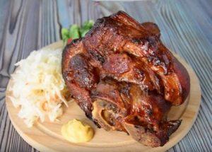 Fragrant and ruddy shank in beer: we cook according to the recipe with step by step photos.