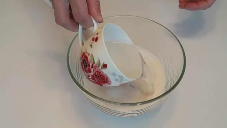 pour water into a bowl