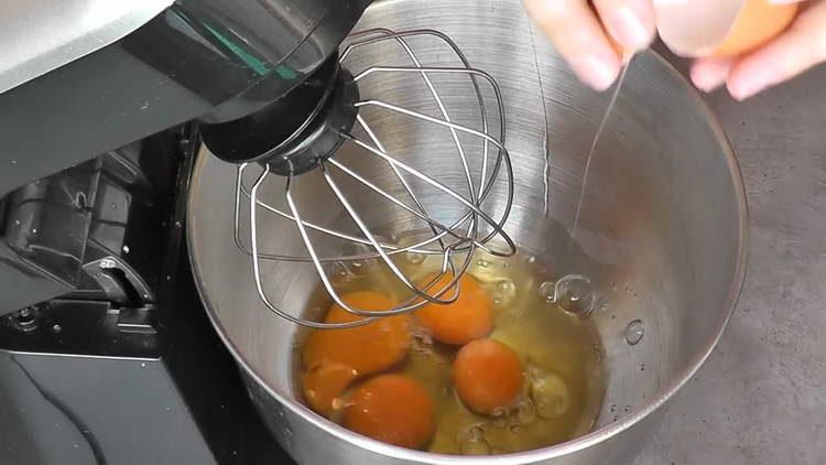 drive eggs into the mixer