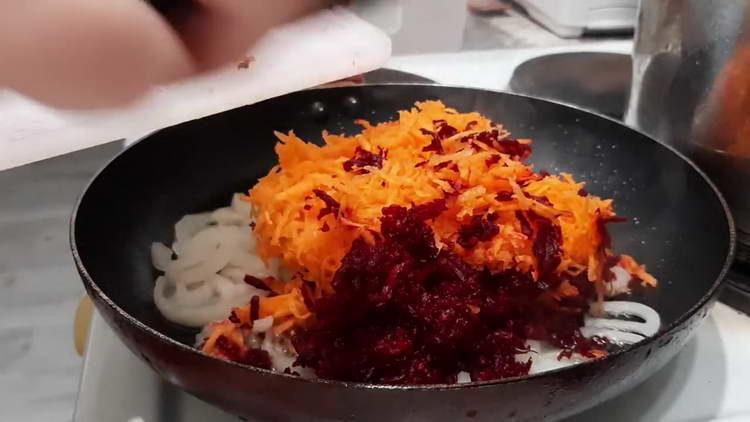 add carrots and beets to the pan
