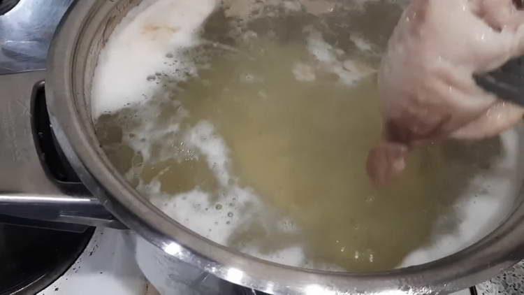 nous obtenons du poulet du bouillon