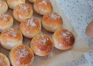 cooking peerless buns with cheese