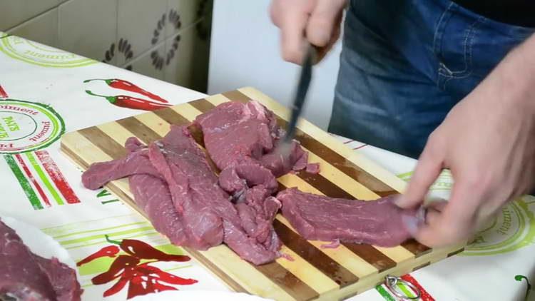 cut beef into slices