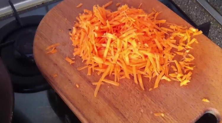 frotter les carottes