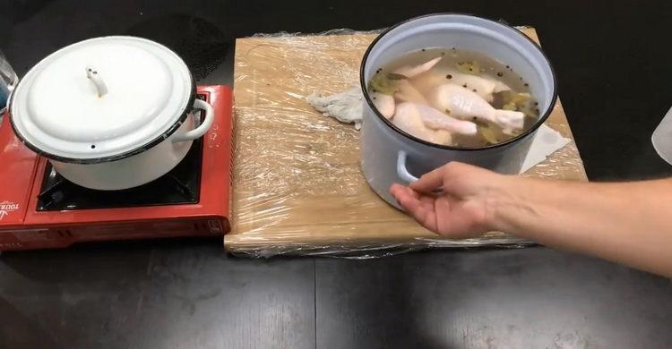 ajouter la marinade au poulet