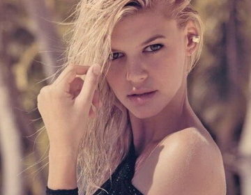 Kelly Rohrbach: 70 photos of a famous personality