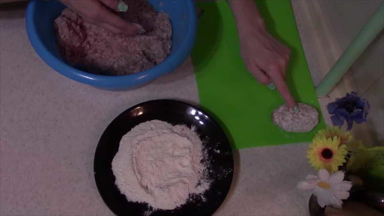 roll the cutlet in flour