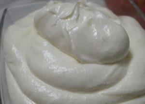 prepare air cream for milk cake