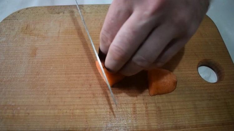 hacher les carottes