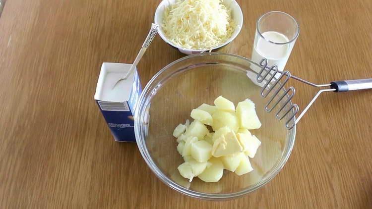 clean boiled potato