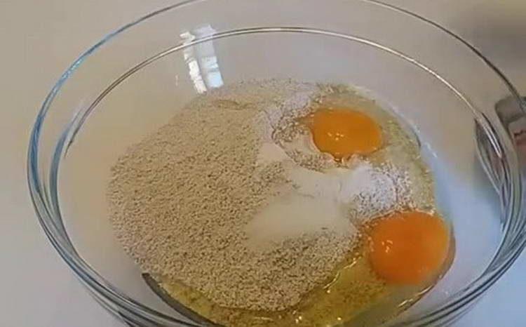 send eggs to flour