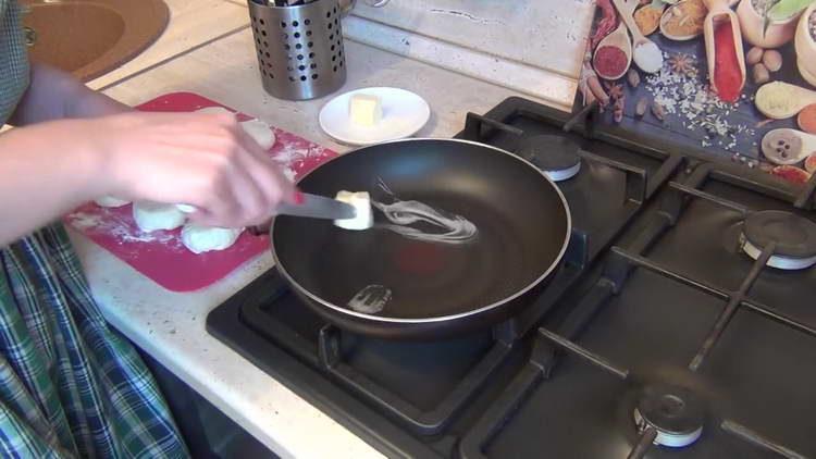 mettre le beurre dans une casserole