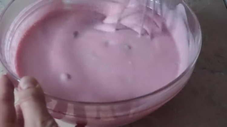 mix cherries with gelatin and sour cream