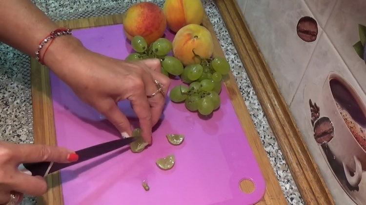 couper les raisins