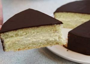 Delicious and simple cake Enchantress - a favorite recipe