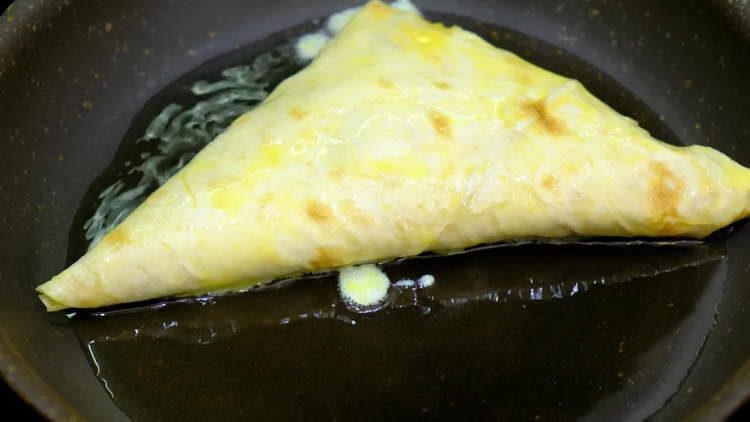 mettre le pain pita dans une casserole