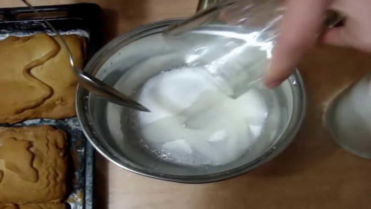 sipajte šećer u vodu